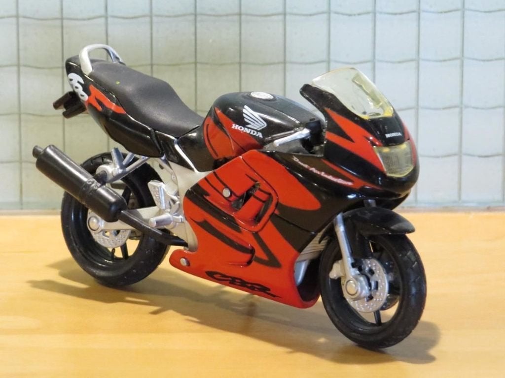 Honda CBR600F 1:18 blister, MayCheong, Maisto, Nieuw, Ophalen of Verzenden