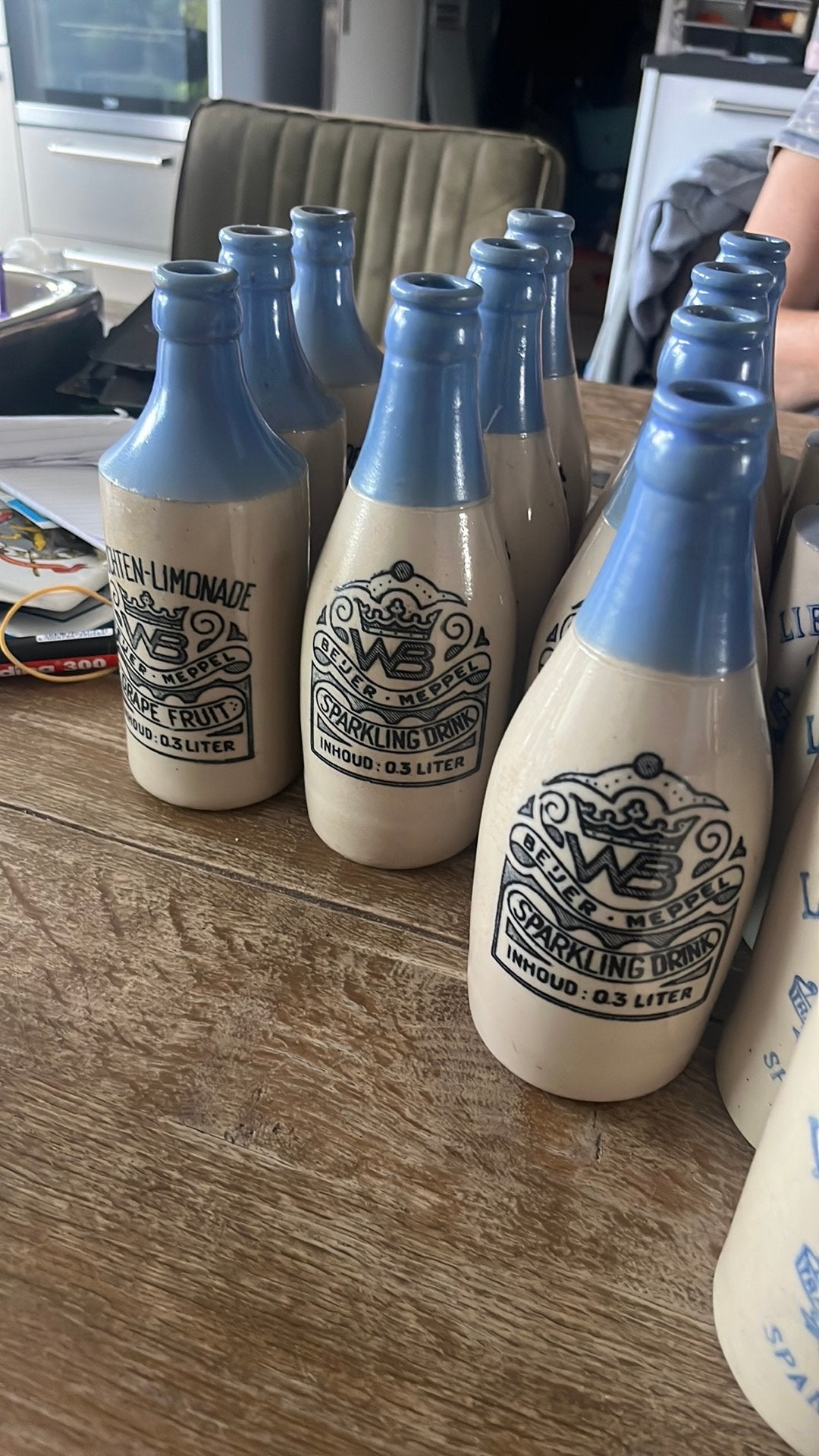 42 oude limonade/Gazeuse kruikjes jaren 20/30 Nederlands, Ophalen of Verzenden, Zo goed als nieuw