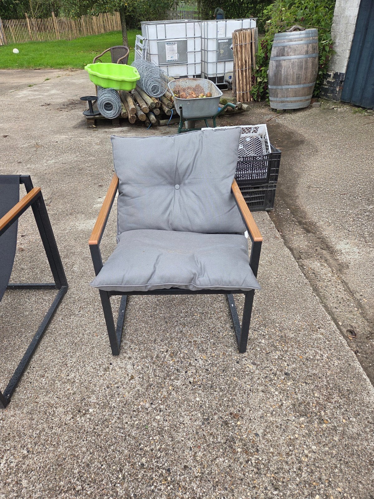 Tuinstoelen met kussens - Zwart metaal en hout, Ophalen, Gebruikt, Metaal