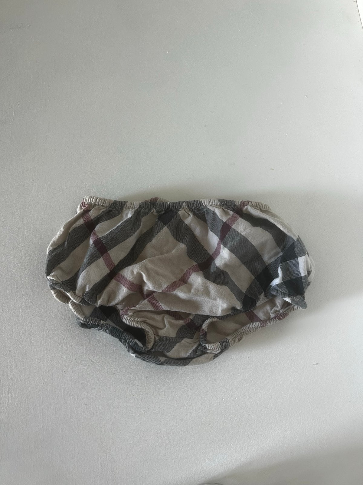 Burberry baby broekje - 12M/80cm, Kinderen en Baby's, Ophalen of Verzenden, Gebruikt, Jongetje of Meisje