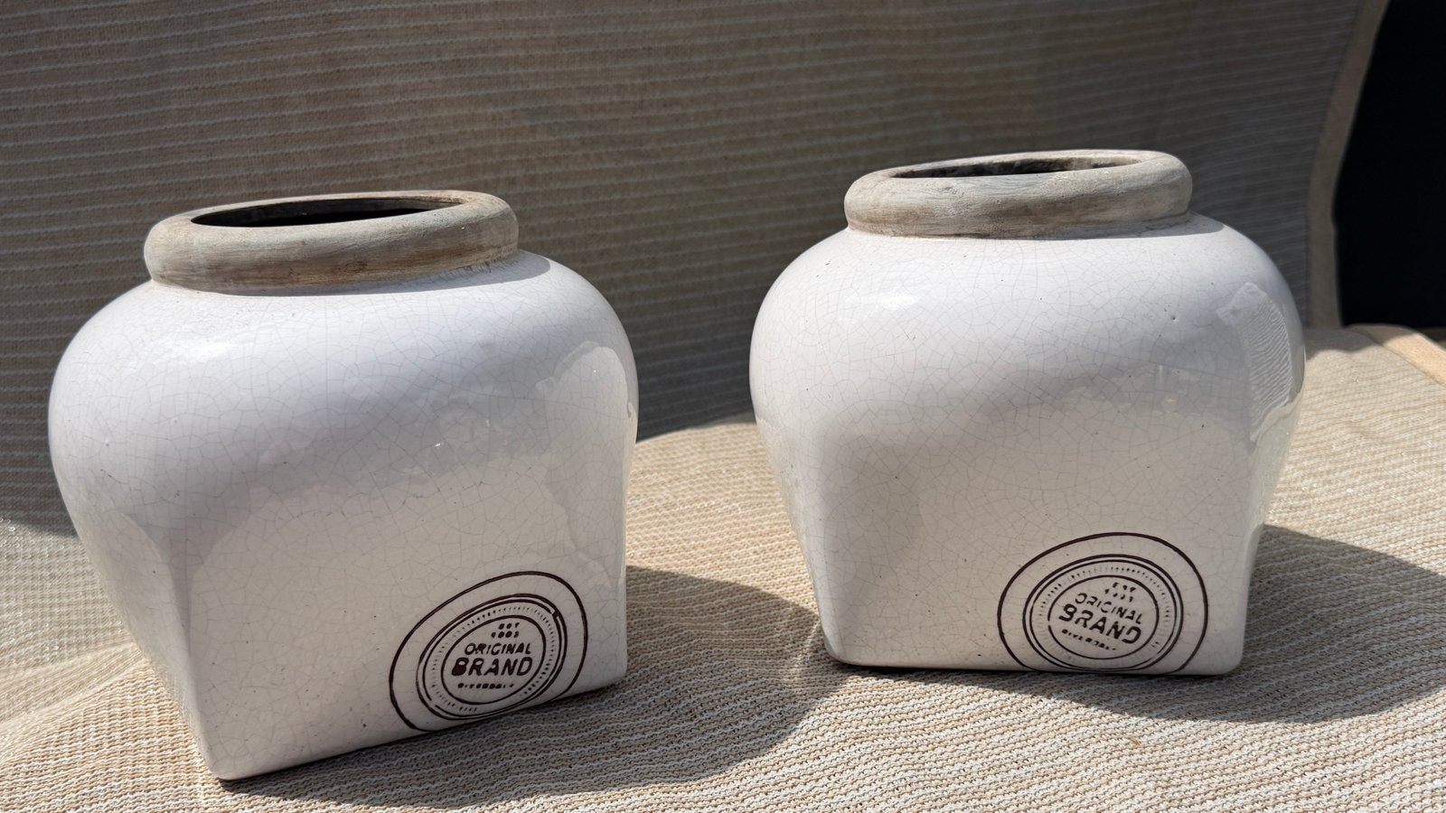 Set van 2 Witte Keramische Potten met Vintage Look, Antiek en Kunst, Ophalen