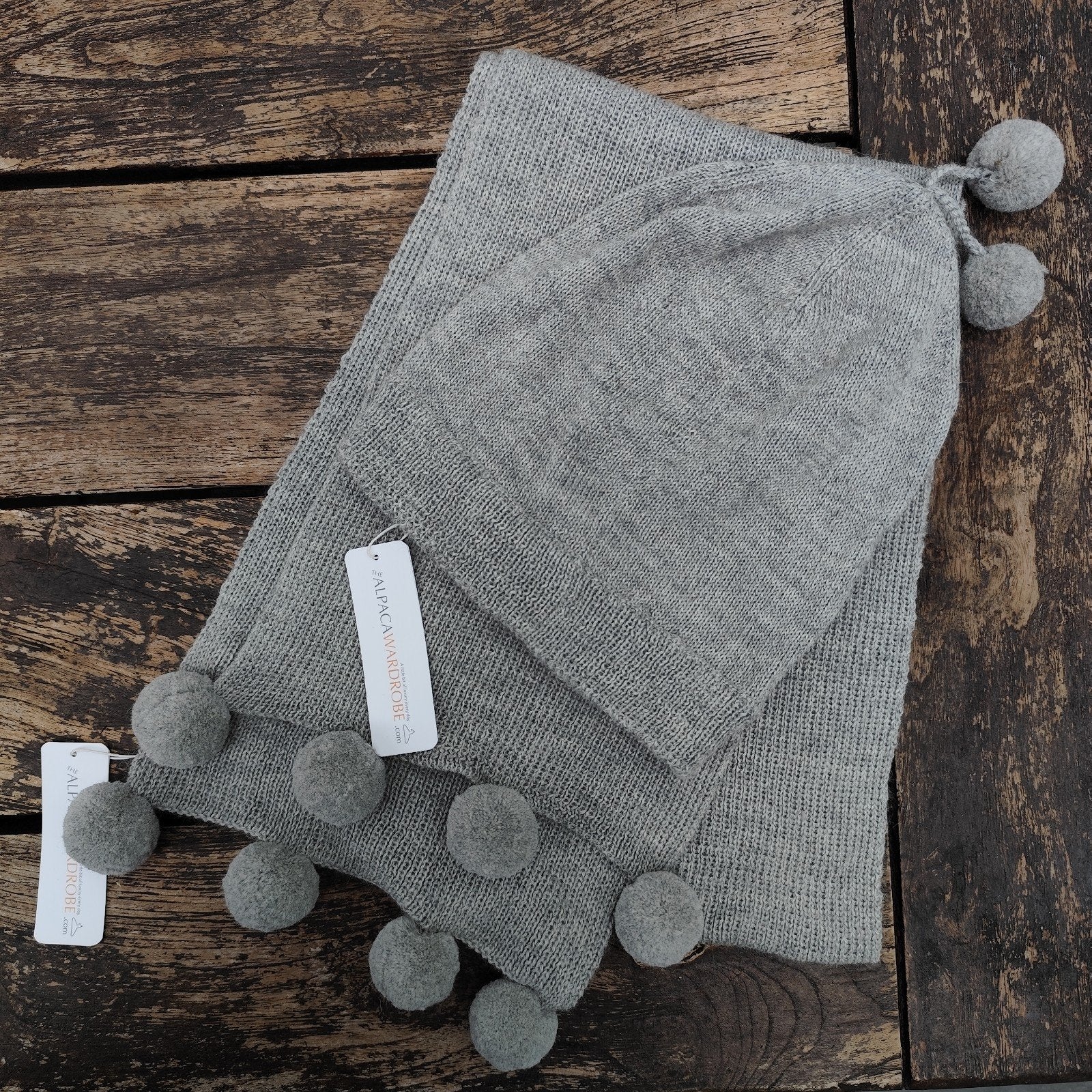 Alpaca set van sjaal en muts, Kleding | Dames, Ophalen of Verzenden, Nieuw, Muts