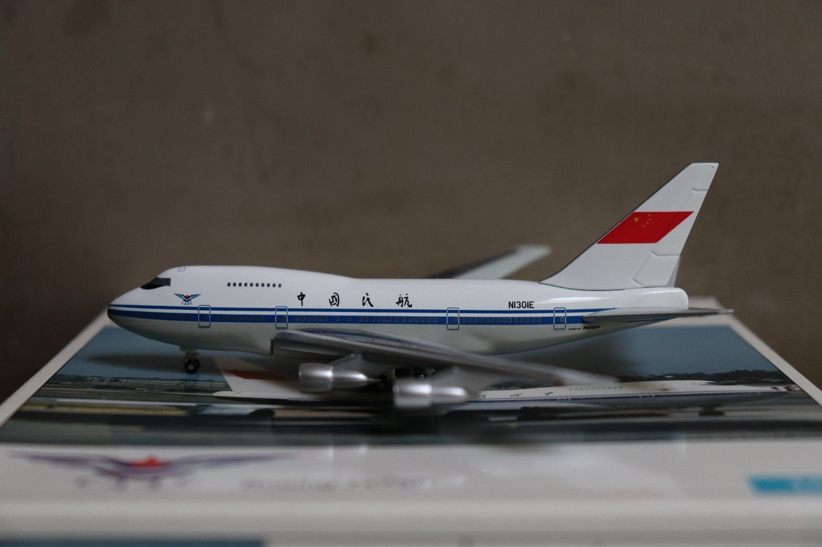 Herpa Boeing 747SP CAAC 1/500, Ophalen of Verzenden, Zo goed als nieuw, Schaalmodel