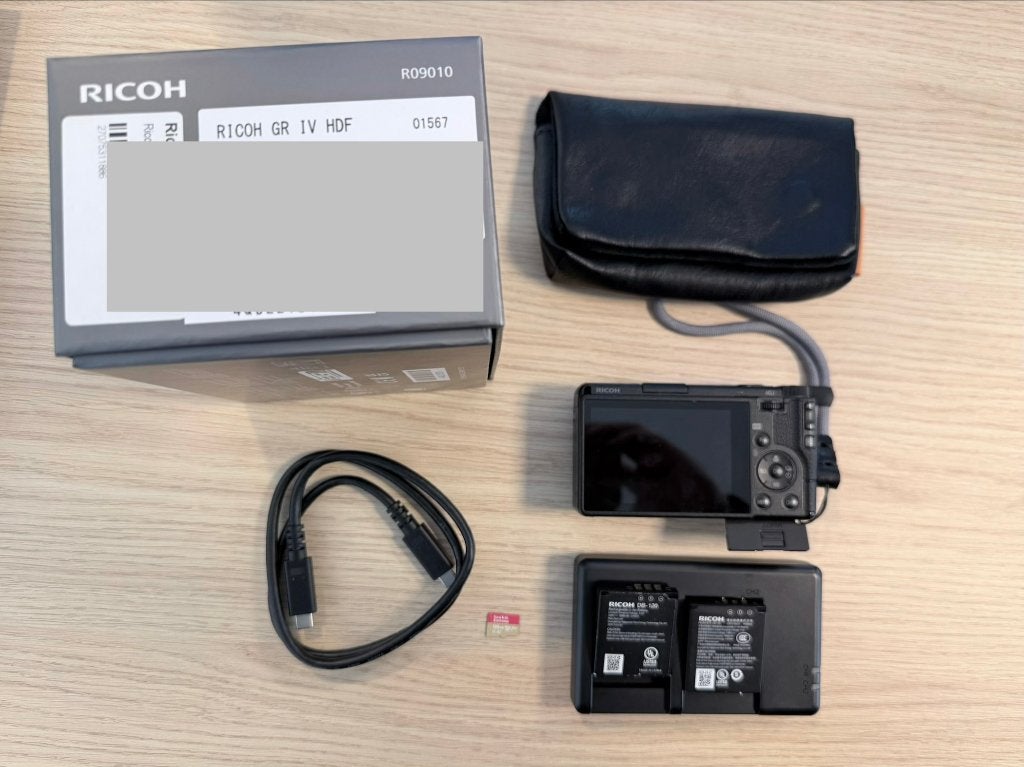 Ricoh GR IV HDF–zo goed als nieuw–1454 clicks–7jaar garantie, Audio, Tv en Foto, Ophalen, Zo goed als nieuw, Compactcamera, Ricoh