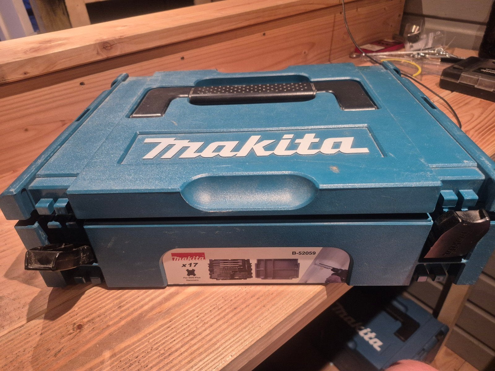 Makita Klopboormachine Borenset- 17-delig SDS-Plus, Ophalen of Verzenden, Zo goed als nieuw, Boor- en/of Breekhamer, Klopboormechanisme