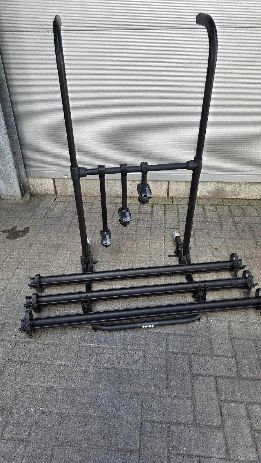 Thule Esse4 Tripel Fietsendrager, Auto diversen, Fietsendragers, Nieuw, Achterklepdrager, 3 fietsen of meer, Brede banden, Elektrische fiets