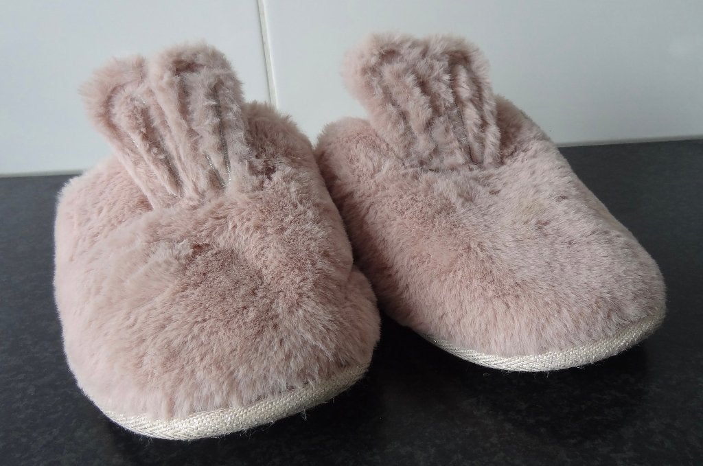 Leuke zachte roze pantoffels dames maat 39 40, Ophalen of Verzenden, Zo goed als nieuw, Roze, Pantoffels of Sloffen