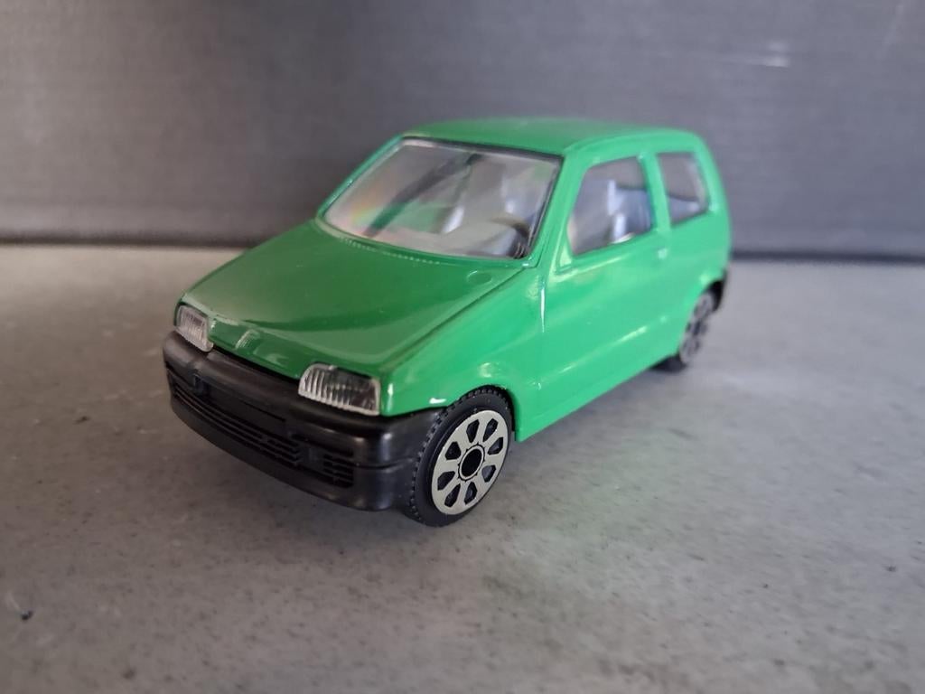 Groene Fiat Cinquecento modelauto, Hobby en Vrije tijd, Modelauto's | 1:43, Ophalen of Verzenden, Zo goed als nieuw, Auto, Overige merken