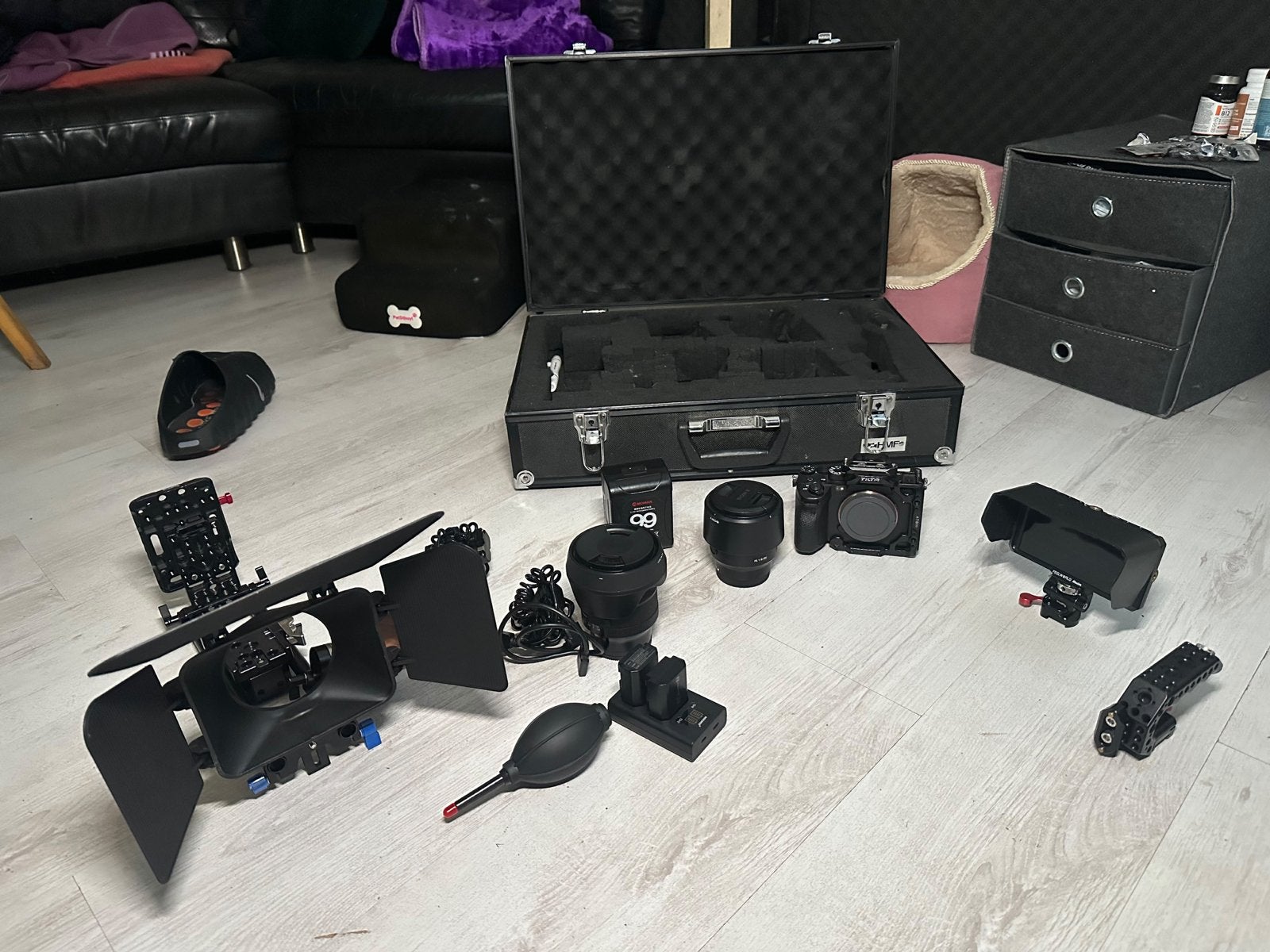 Sony A7S III Complete Set–Sigma 24mm F1.4DG DN Art+85mm F1.8, Sony, Camera, Ophalen, Zo goed als nieuw