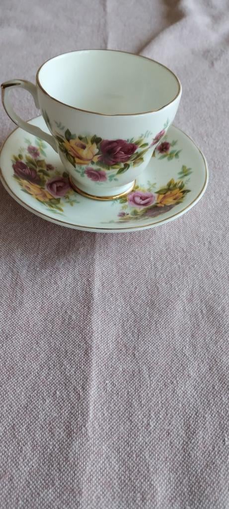 Royal Winchester English Bone China Kop en Schotel, Ophalen