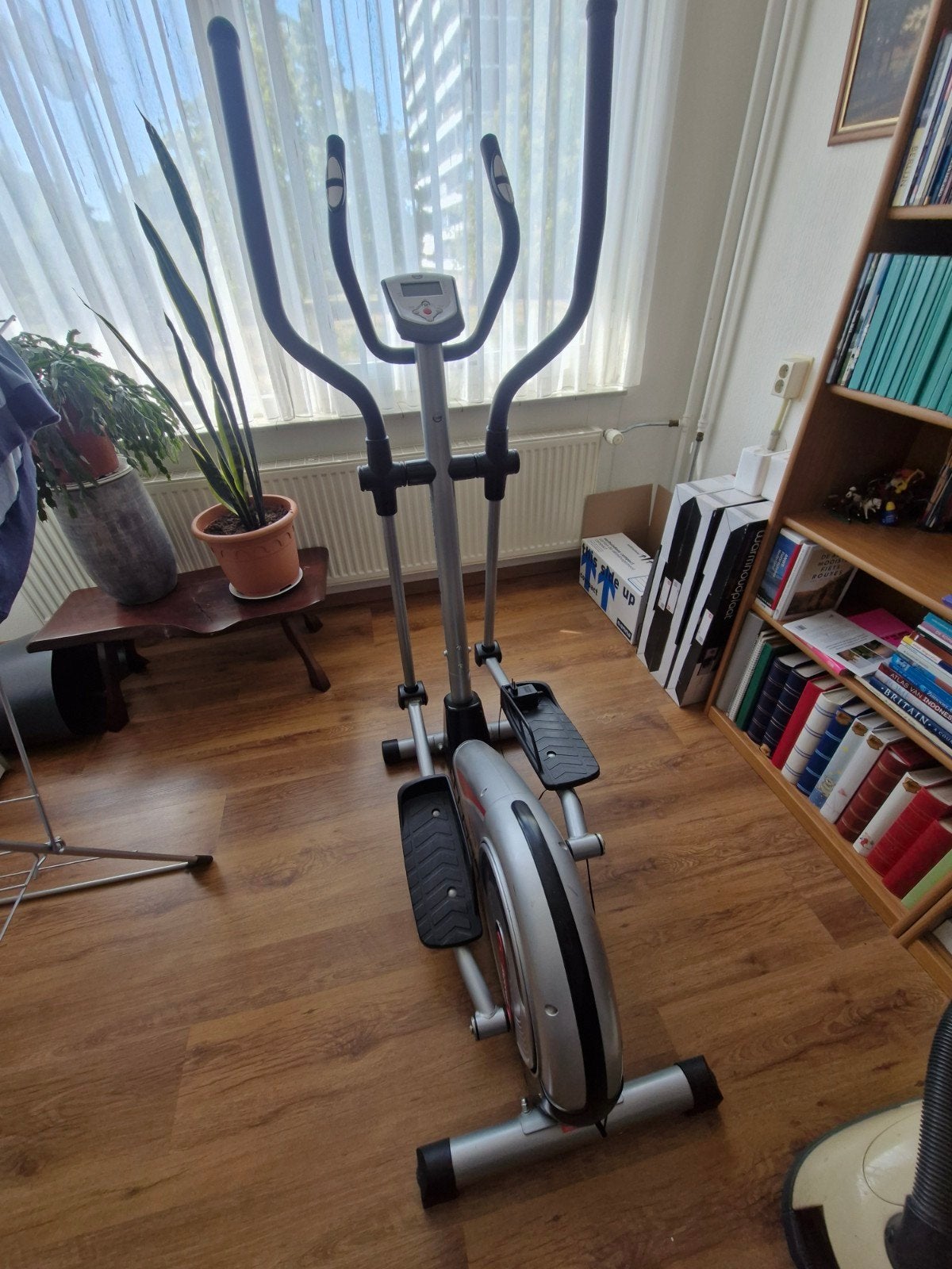 Rössler R899 Magnetic Crosstrainer - Zo goed als nieuw, Ophalen, Benen, Zo goed als nieuw, Crosstrainer