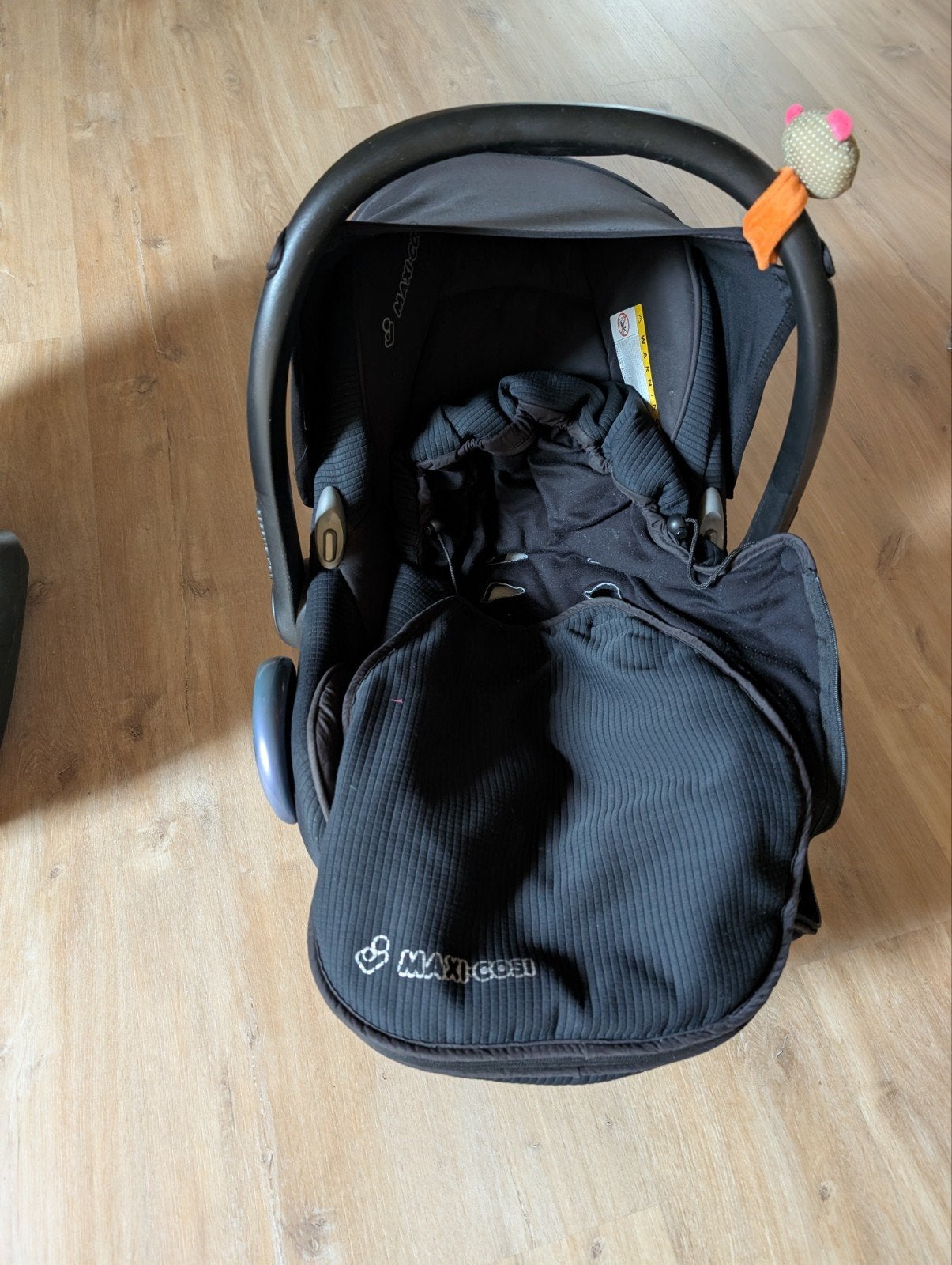 Maxicosi met voetenzak en verkleiner, Ophalen, 0 t/m 13 kg, Maxi-Cosi, Gebruikt