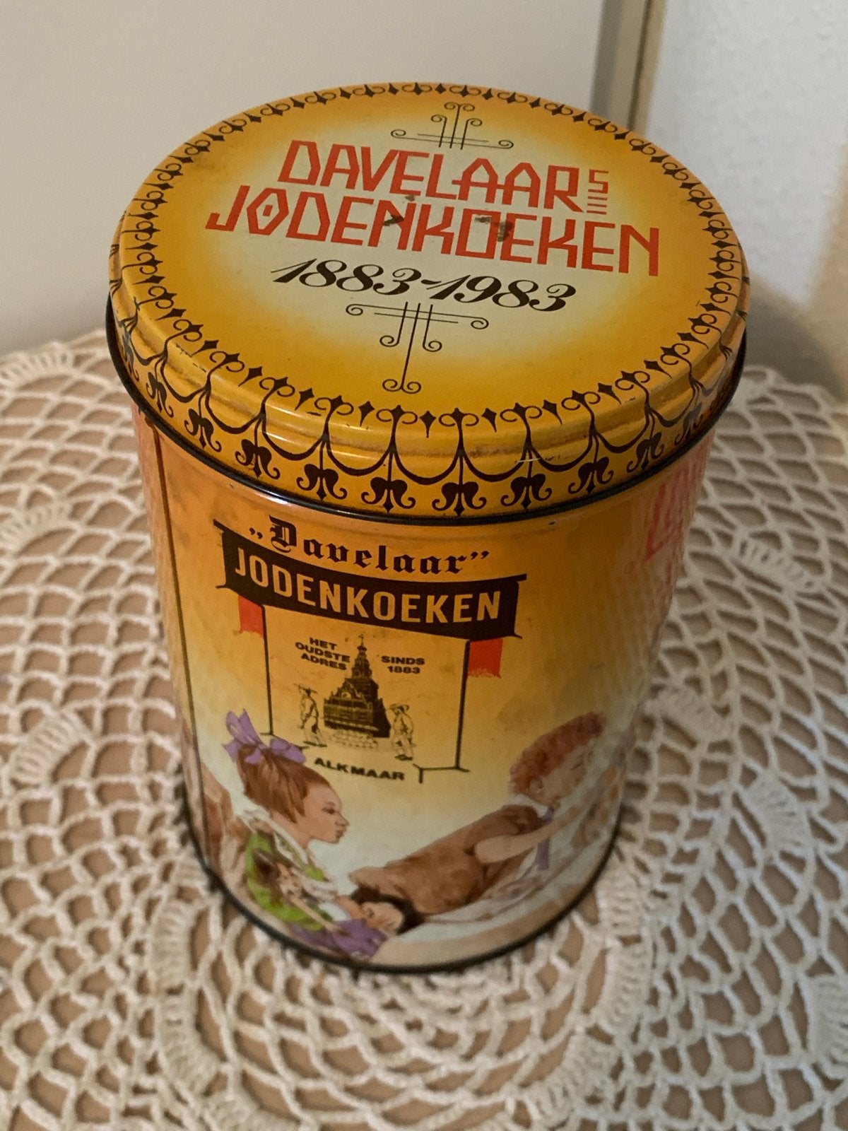 Jubileum blik Davelaar Jodenkoeken 1883-1983, Verzamelen, Blikken, Ophalen of Verzenden, Gebruikt, Koek(jes), Overige merken