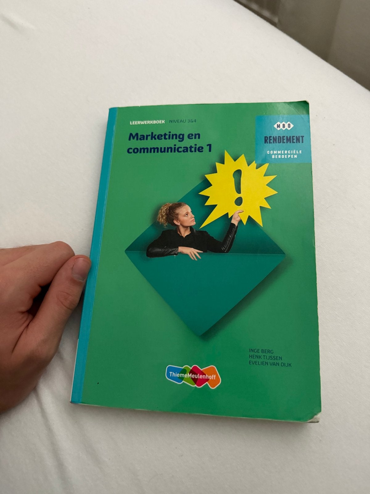 Rendement Marketing en Communicatie 1 - Leerwerkboek, Boeken, Ophalen of Verzenden, Zo goed als nieuw, MBO