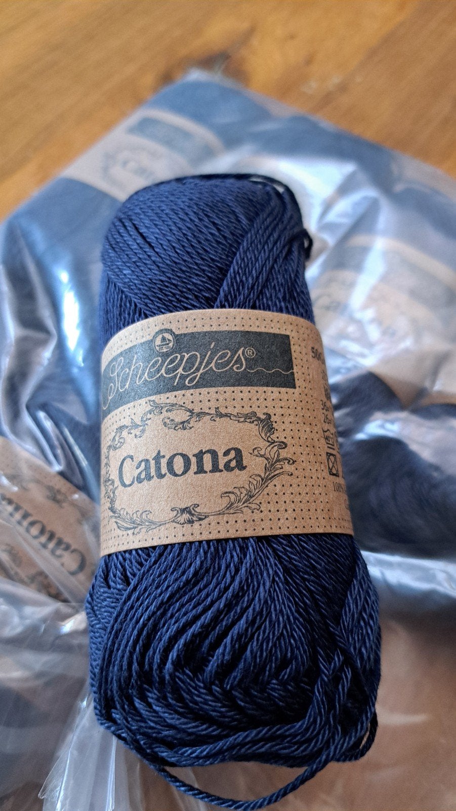 8 bollen Scheepjes Catona garen - Nieuw, Breien of Haken, Nieuw, Ophalen of Verzenden, E
