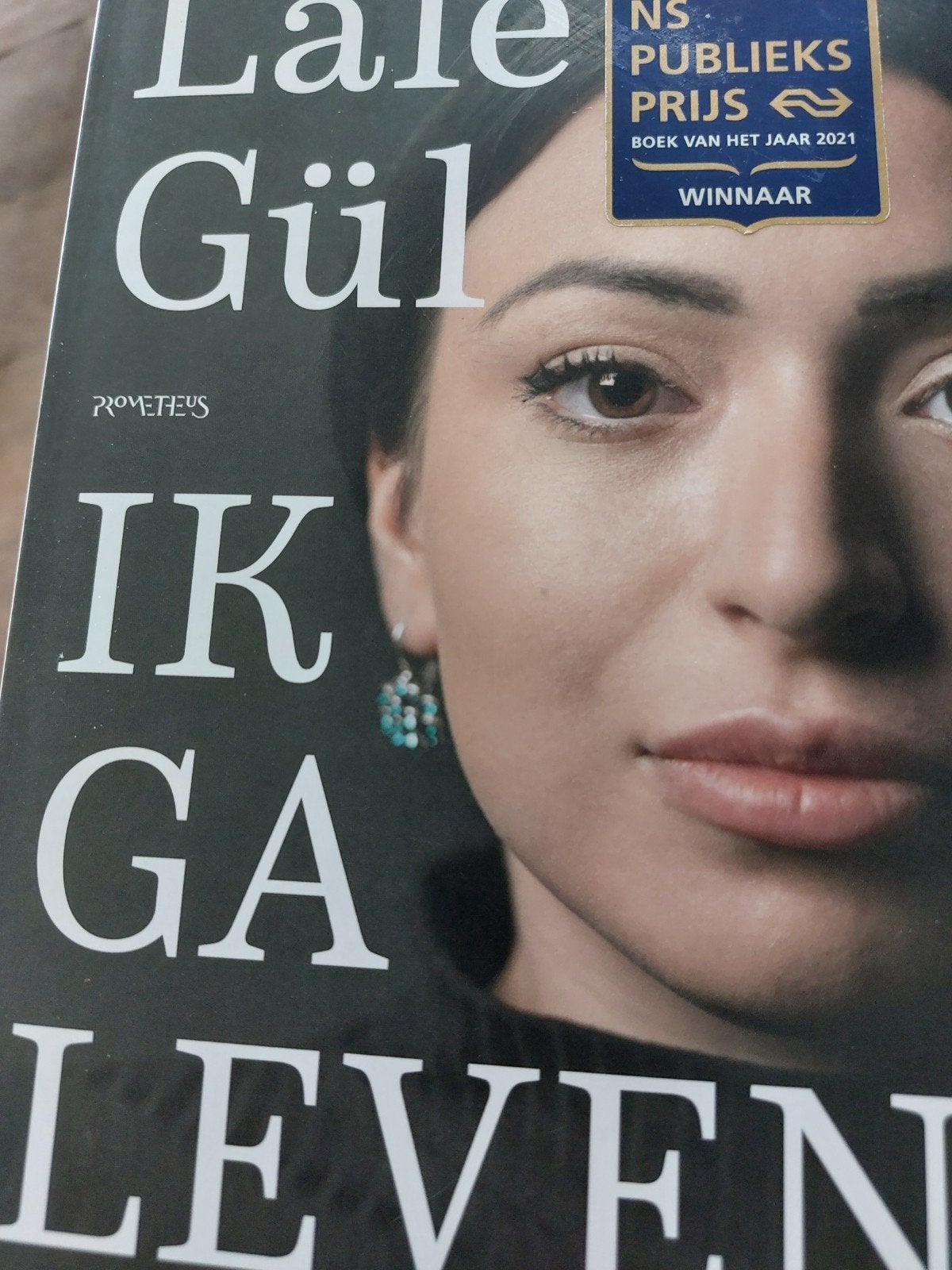 Lale Gül - Ik ga leven, Gelezen, Lale Gül, Ophalen of Verzenden, Nederland