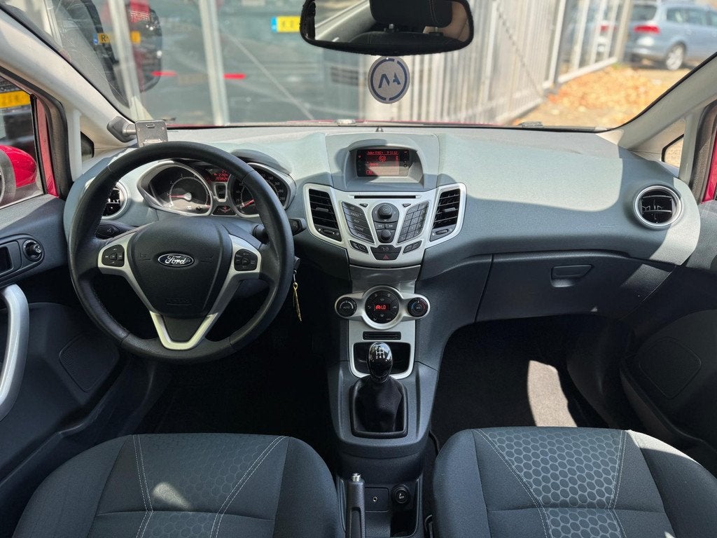 Ford Fiesta 1.25 Nieuwe APK Cruise Airco Xenon Park.sensoren, Voorwielaandrijving, 82 pk, Origineel Nederlands, Bedrijf