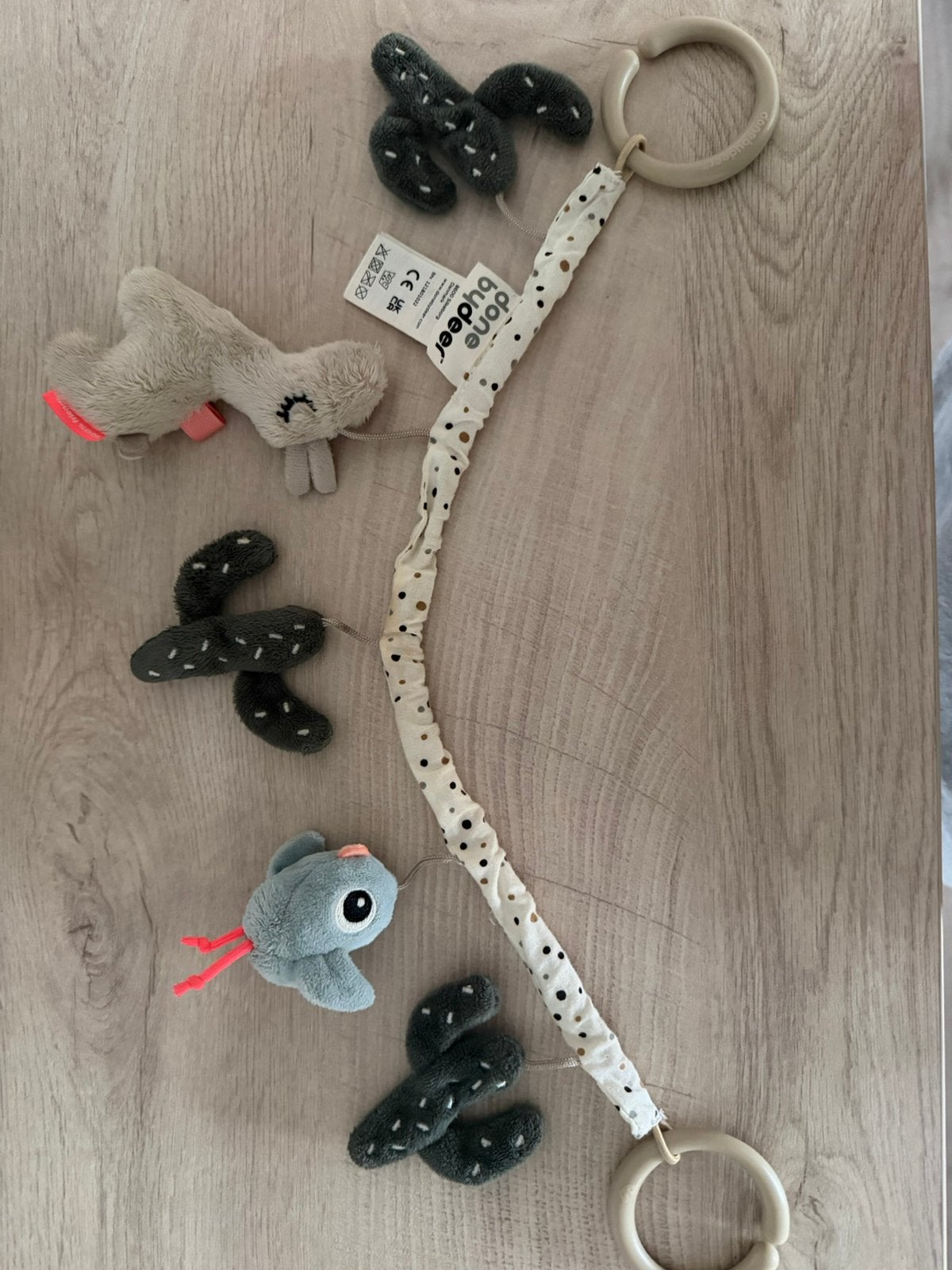 Done by deer, Ophalen, Zo goed als nieuw