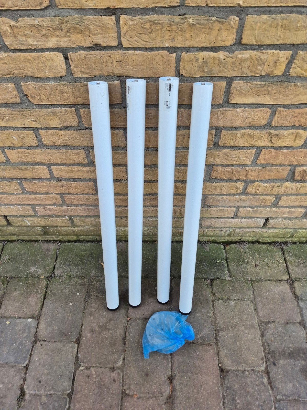 Set van 4 IKEA ADILS Tafelpoten / Bureaupoten – Wit, Ophalen, Tafelpoot, Gebruikt, 50 tot 100 cm