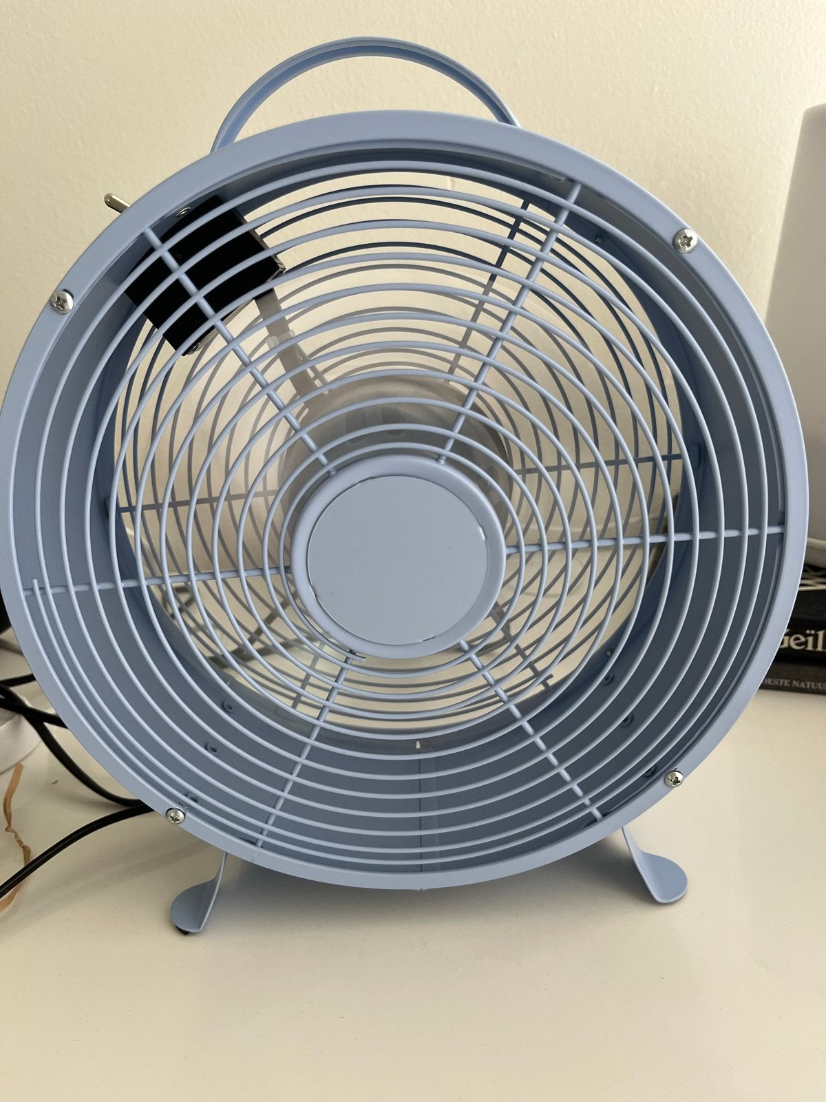 Hema Tafelventilator Retro Ø25.8cm Blauw, Witgoed en Apparatuur, Ventilatoren, Zo goed als nieuw, Tafelventilator, Ophalen of Verzenden
