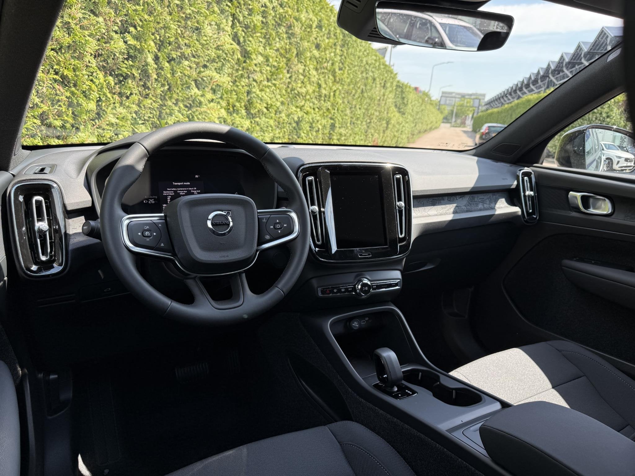 Volvo EX40 Single Motor Extended Range Core 82 kWh, Auto's, Volvo, Automaat, Huisgarantie, Zwart, SUV of Terreinwagen