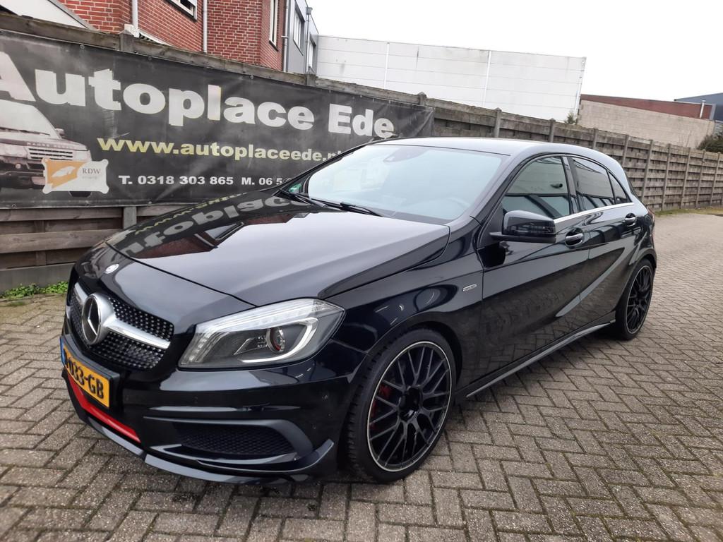 Mercedes-Benz A-klasse 250 Sport AMG UITLAAT EDITION UITVOER, 730 kg, Gebruikt, 4 cilinders, Zwart