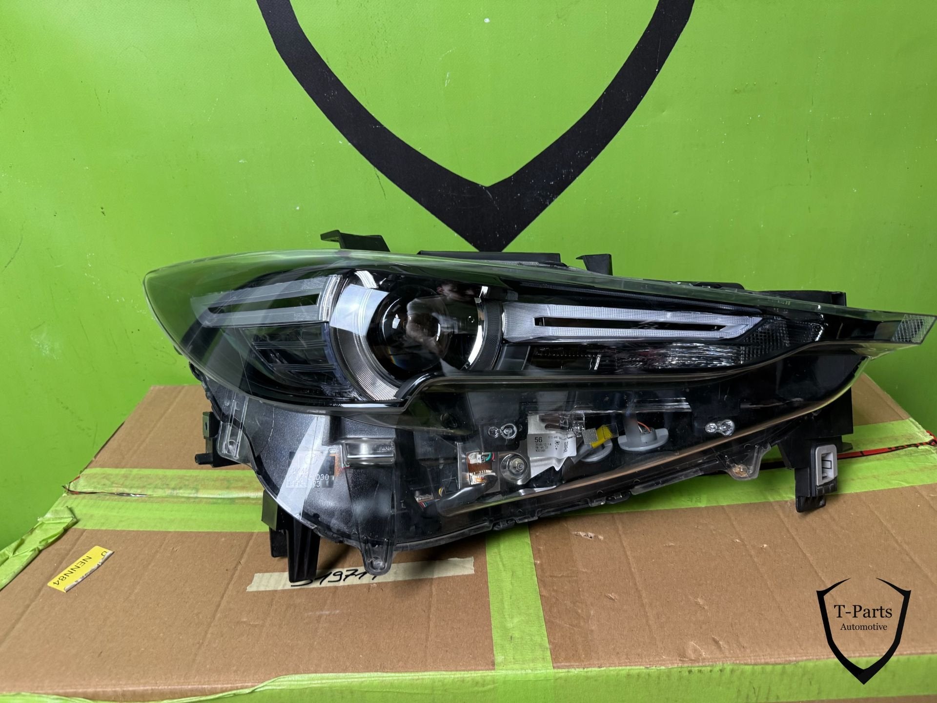 rechts koplamp MAZDA CX5 CX-5 II VOLLEDIGE LED KB8P51030, Gebruikt, Shinchi, Fuchu-Cho 3-1
730-8670  Hiroshima, Mazda Motor Corporation