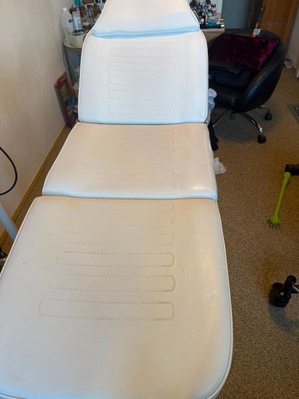 Professionele   schoonhied behandel-/massagetafel, Ophalen
