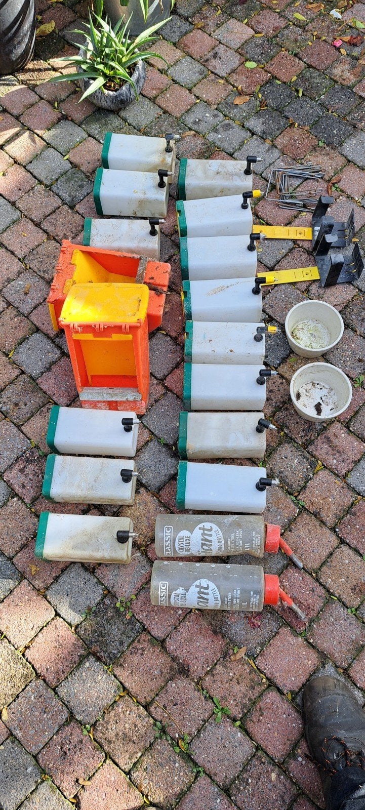 te koop drinkflessen en voederbak kippen en konijnen, Dieren en Toebehoren, Ophalen of Verzenden