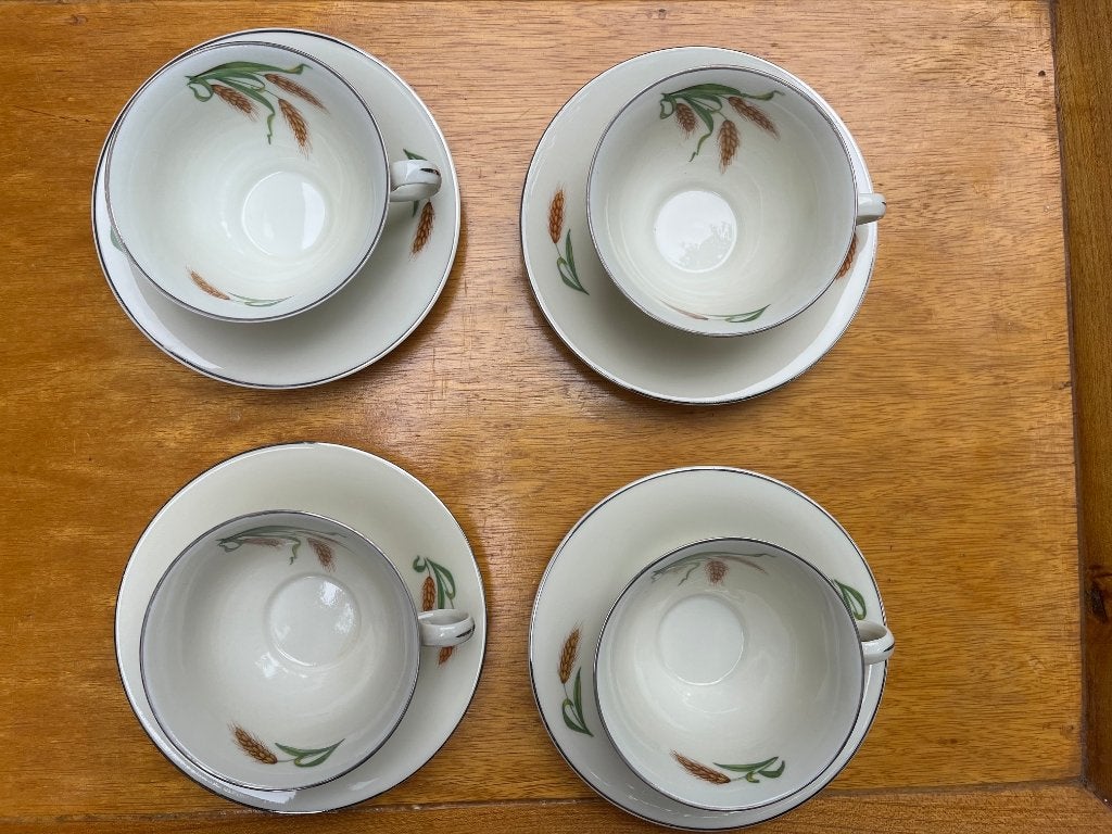 4 klassieke kop- en schotels (gemerkt), Ophalen