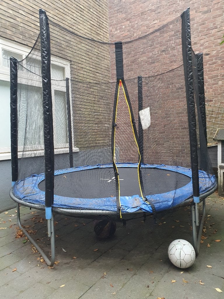 Trampoline / oud ijzer, Ophalen, Gebruikt