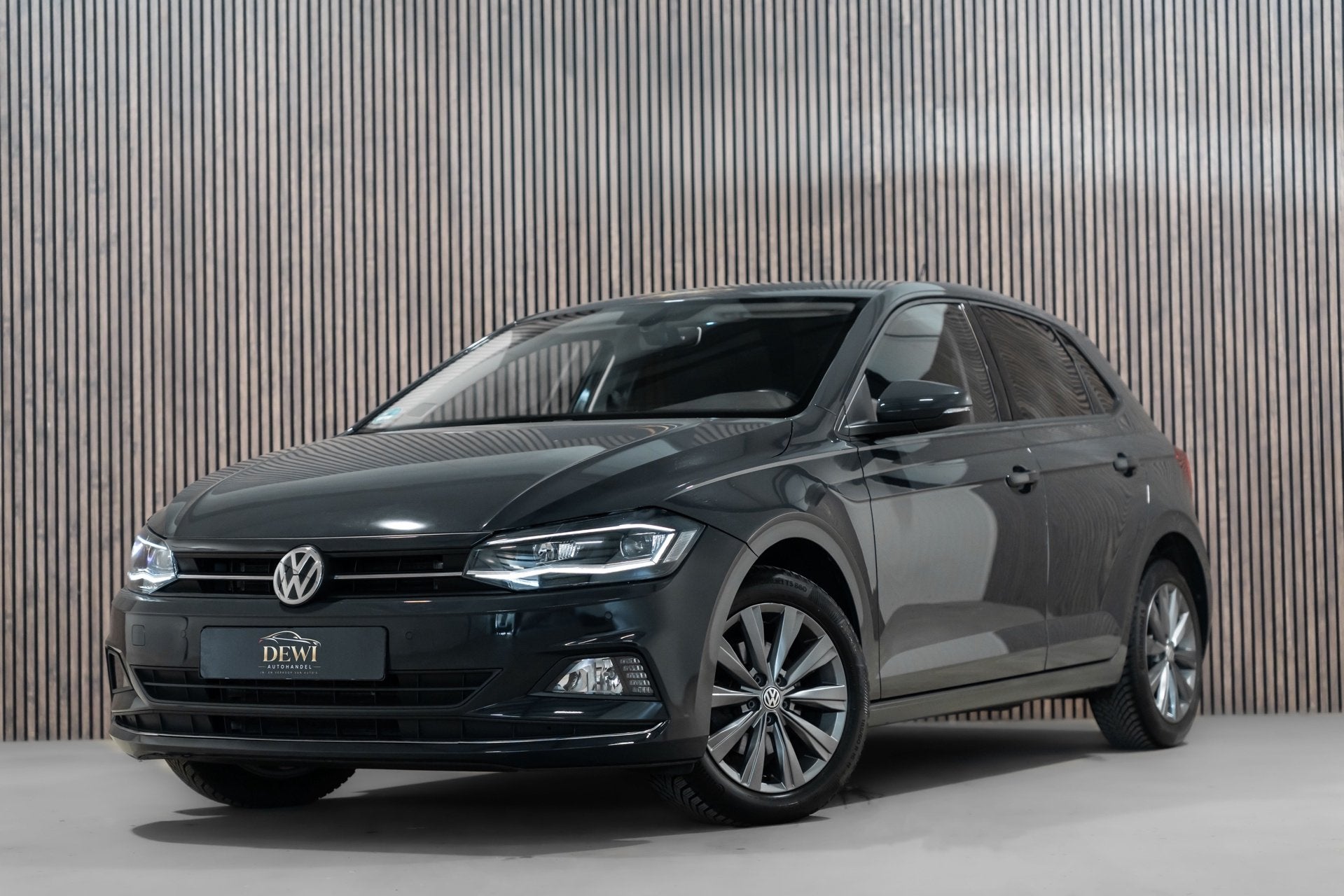 Volkswagen POLO 1.0 TSI Highline StoelverW R DSG LED CLIMA C, Dealer onderhouden, Stof, Gebruikt, 116 pk