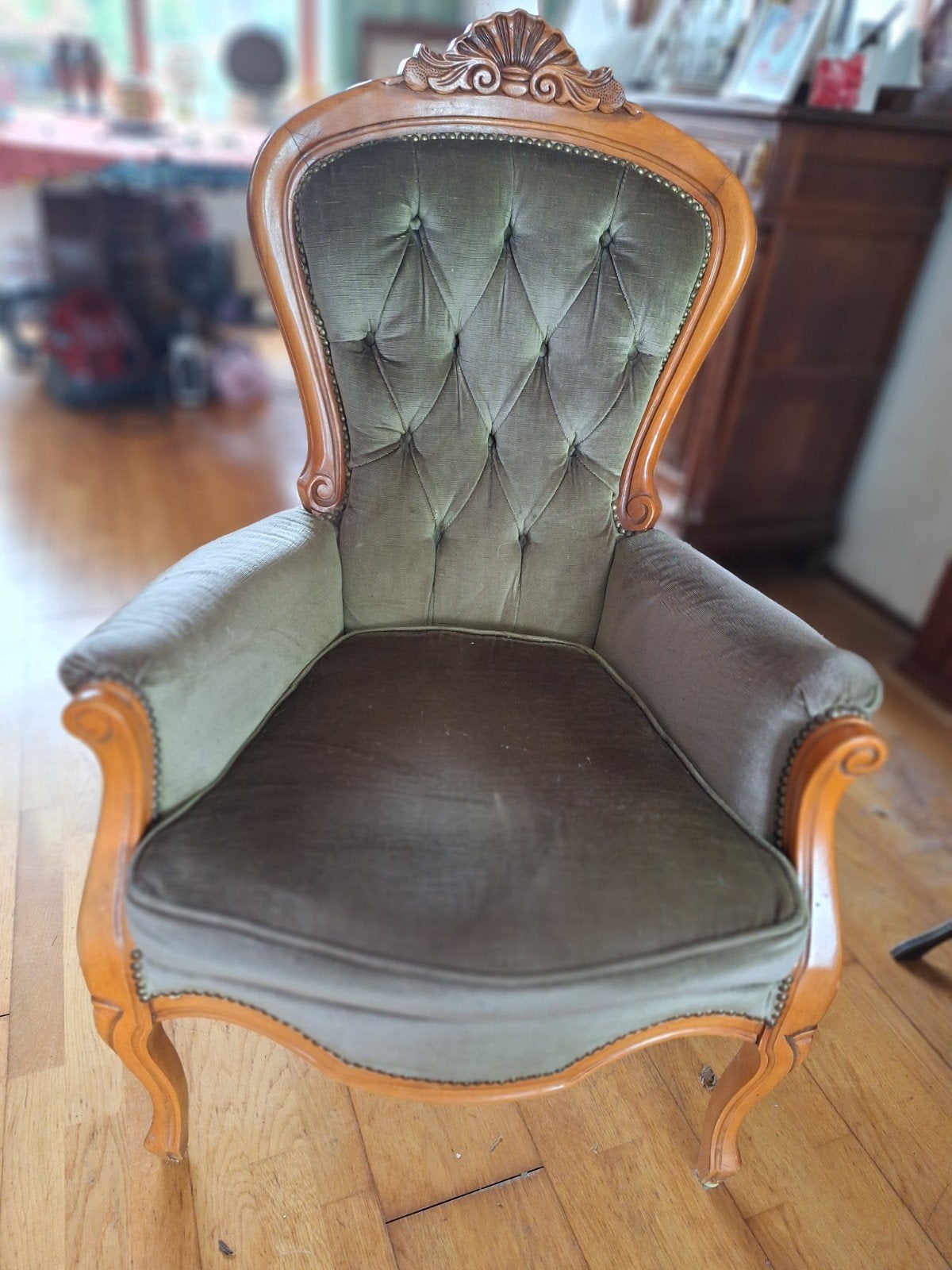 Antieke fauteuil in Lodewijk XV-stijl, groen fluweel, Ophalen