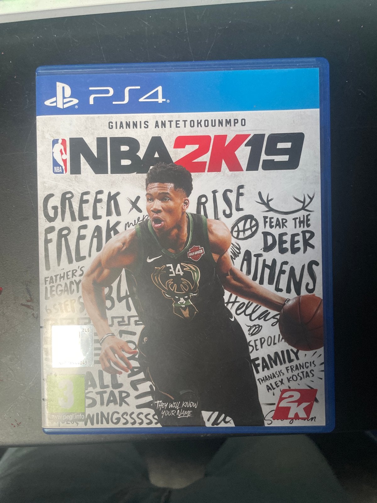 NBA 2K19 PS4 - Basketbalgame met Giannis Antetokounmpo, Gebruikt, Eén computer, Ophalen of Verzenden, Sport
