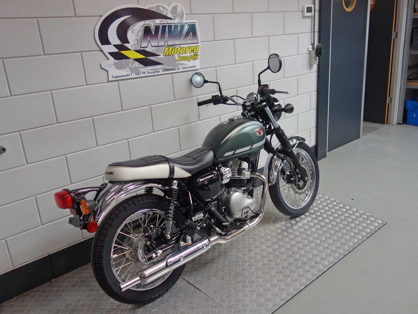 KAWASAKI W 230, Motoren, 233 cc, Bedrijf, Onbekend, KAWASAKI