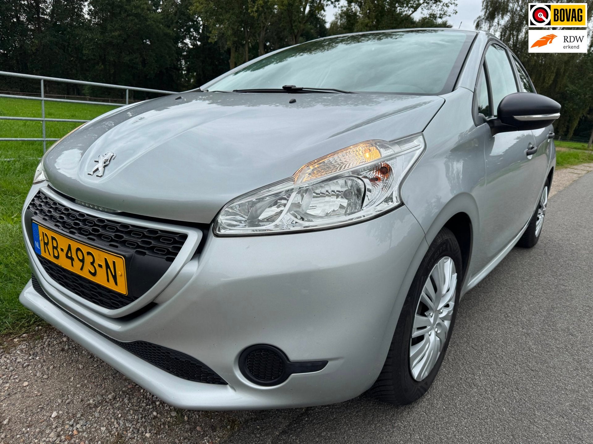 Peugeot 208 1.0 VTi Access keurig onderhouden, Euro 5, Gebruikt, Bedrijf, 3 cilinders