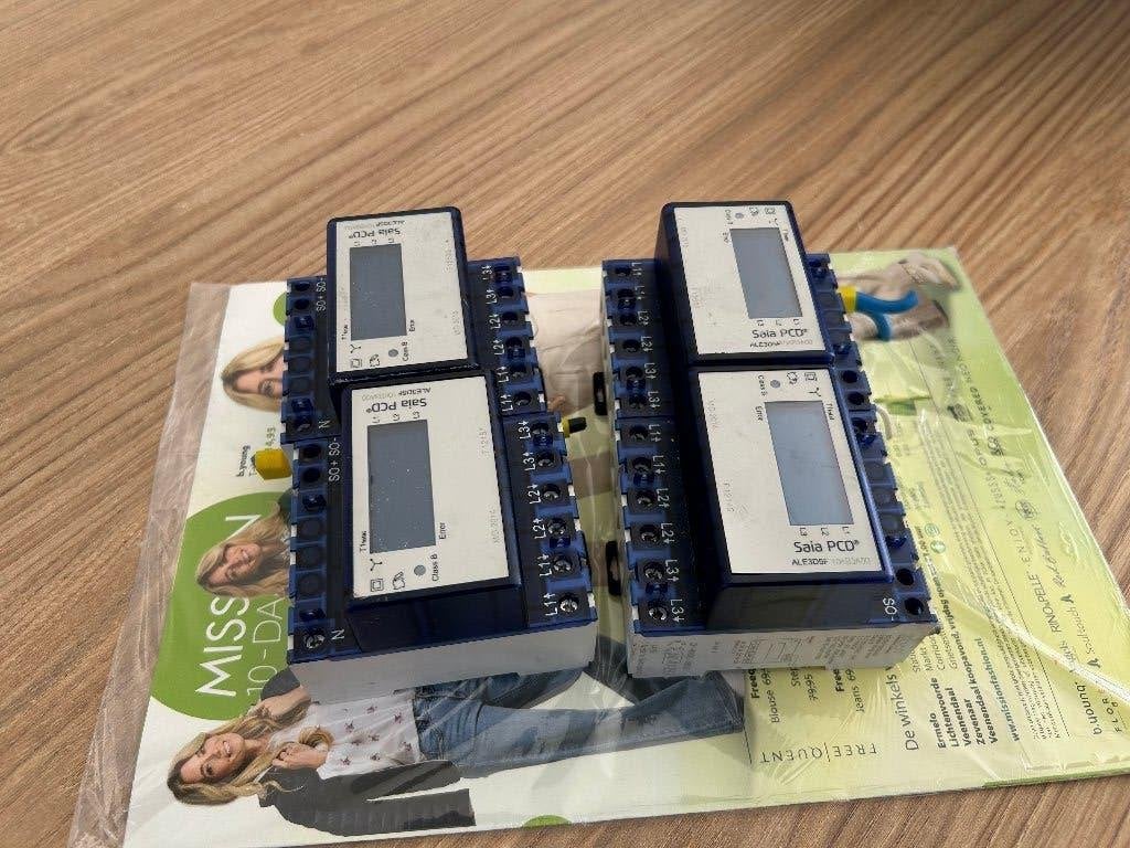 te koop:4x Saia PCD ALE3D5F Energiemeter / 3-fase kWh meter, Hobby en Vrije tijd, Ophalen of Verzenden, Gebruikt