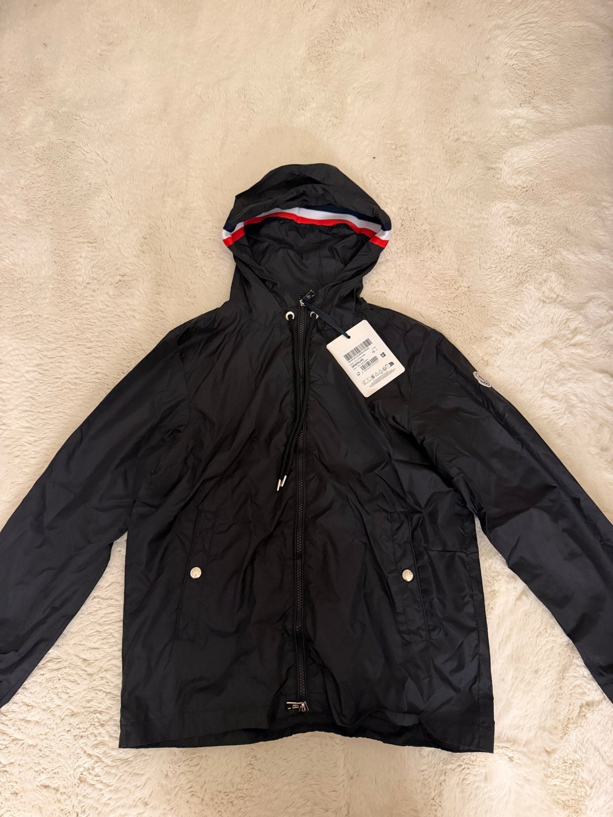 Moncler jas zwart met capuchon - Maat S, Kleding | Heren, Ophalen of Verzenden, Nieuw, Maat 46 (S) of kleiner, Zwart