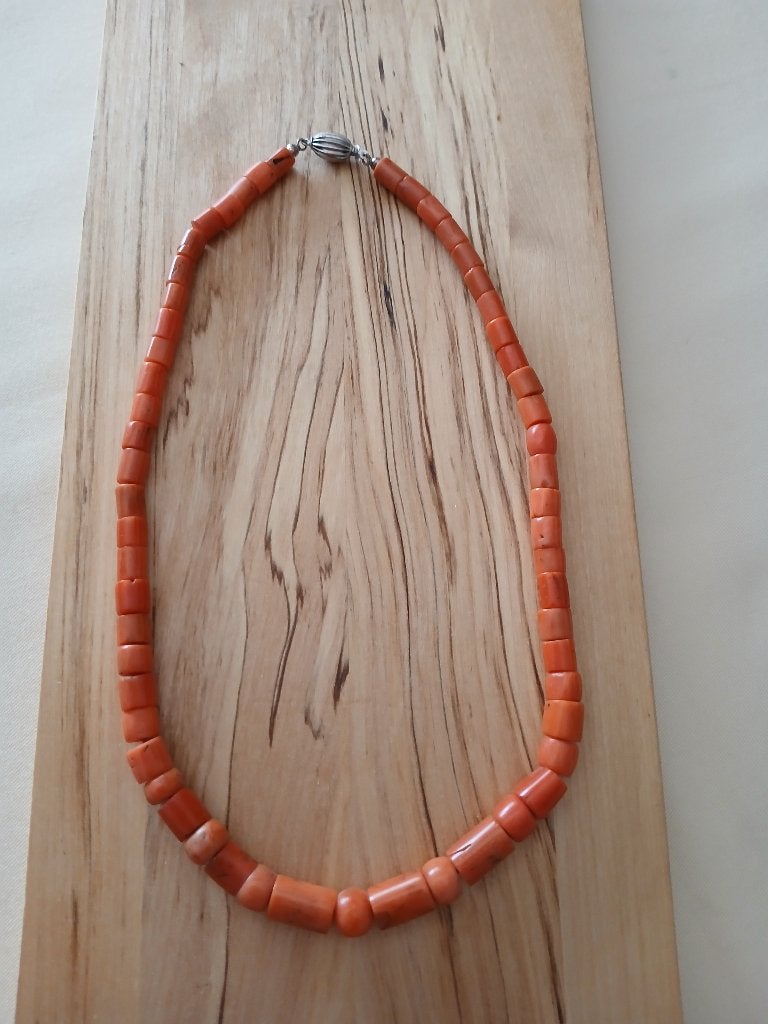 Oud Bloedkoraal snoer + zilv.slot, 45 cm, Sieraden, Tassen en Uiterlijk, Kettingen, Verzenden, Gebruikt, Oranje, Steen of Mineraal