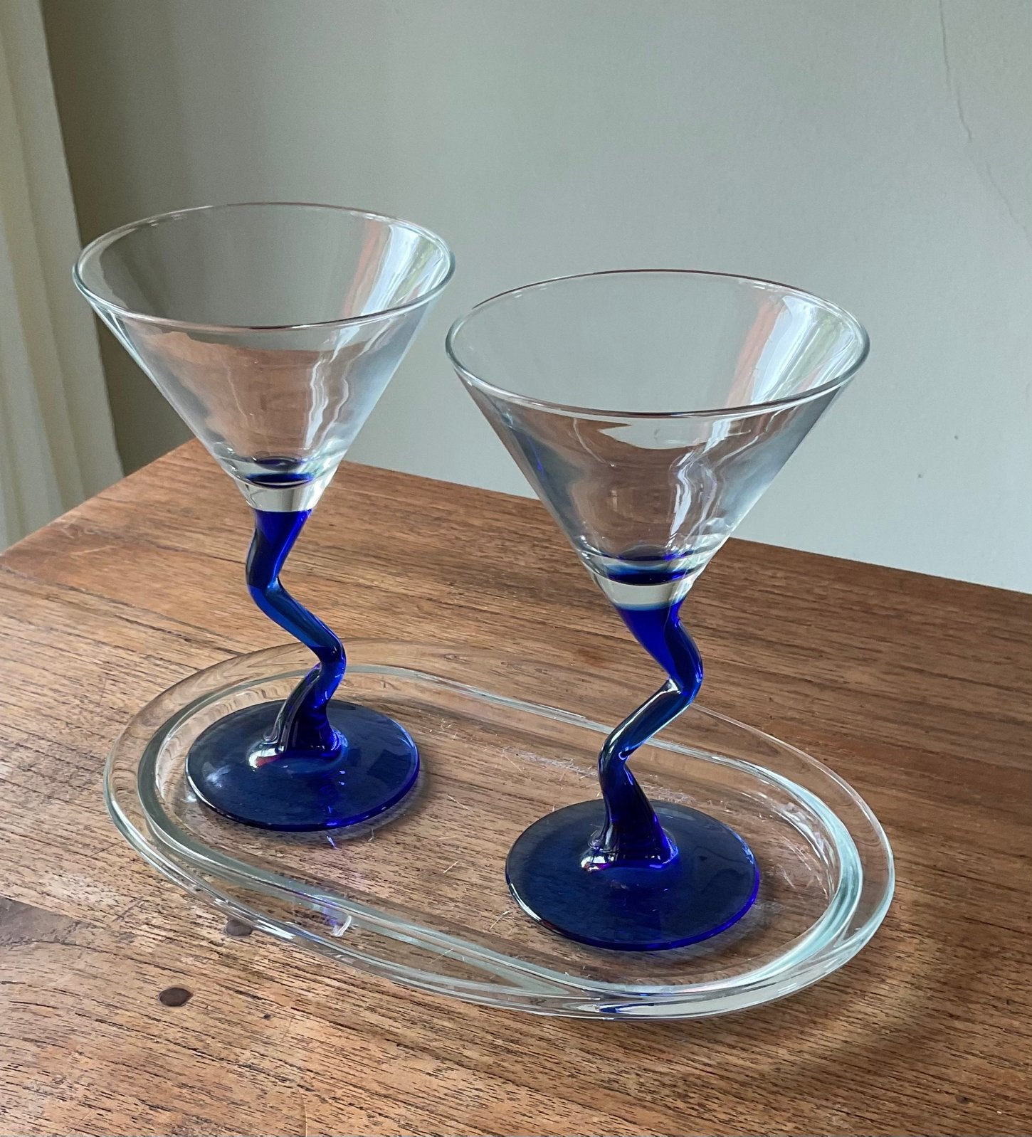 2 kristallen glaasjes op plateautje, Antiek en Kunst, Antiek | Glas en Kristal, Ophalen of Verzenden