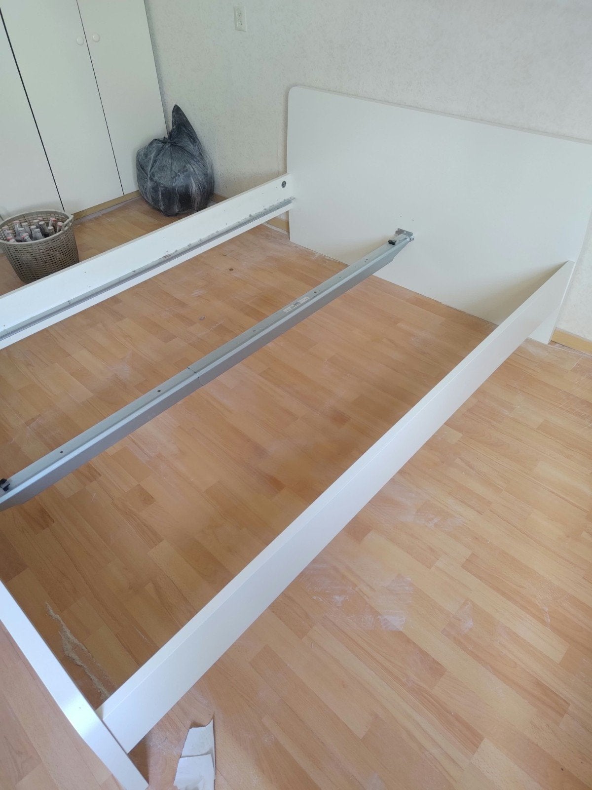 Wit Malm bed 140x200cm met matras (Beds en Bedding), Ophalen, Overige materialen, Wit, Tweepersoons