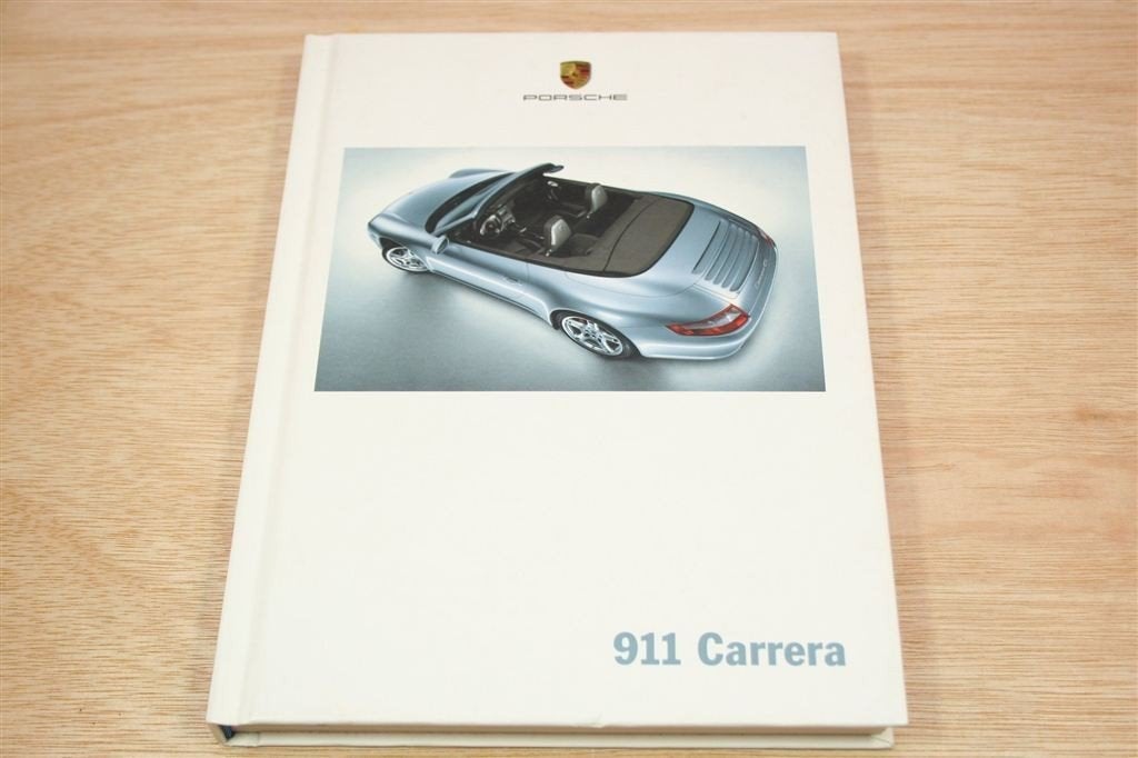 Porsche 911 Carrera – Luxe Hardcover Brochure, Ophalen of Verzenden, Zo goed als nieuw, Porsche