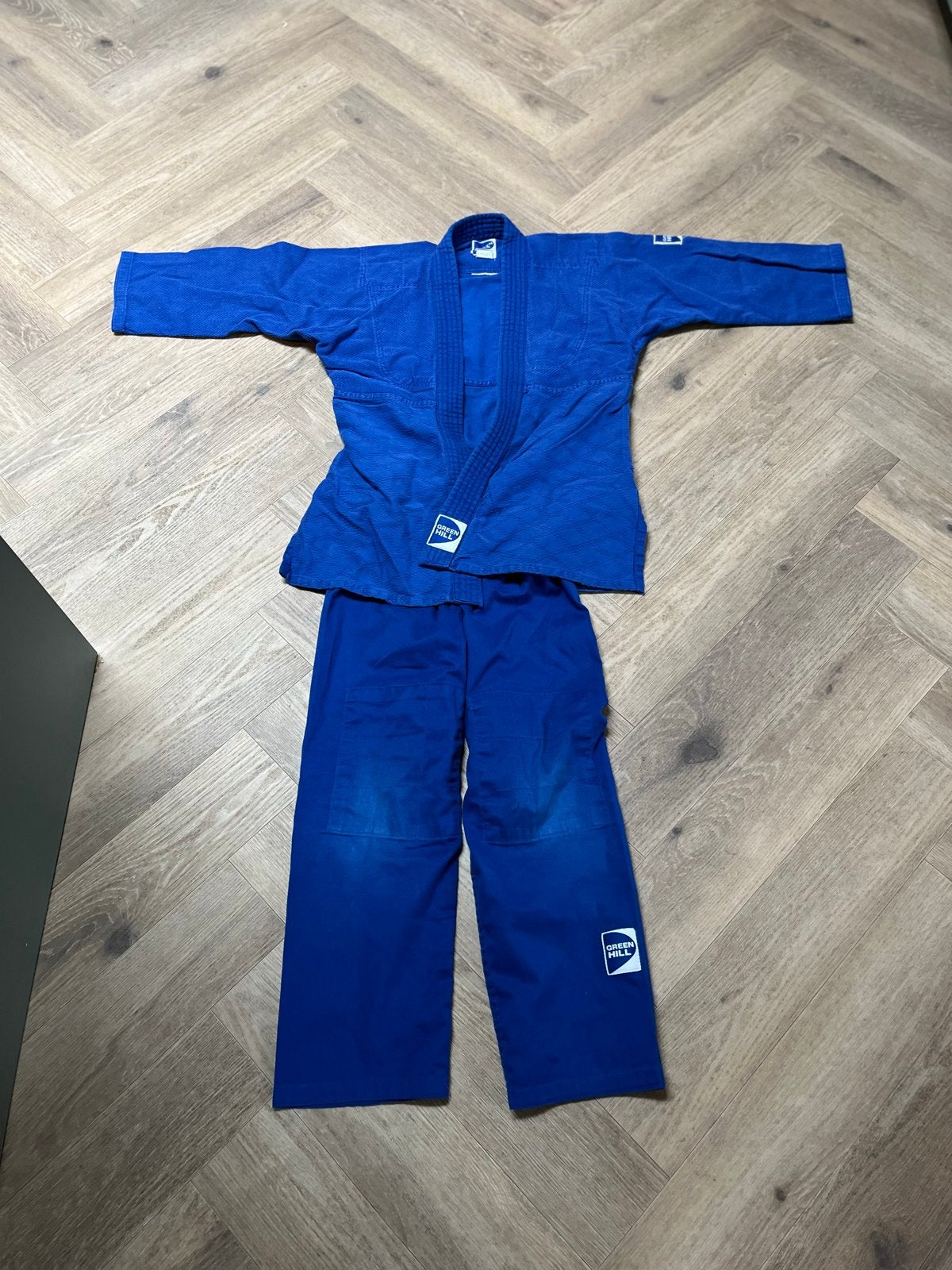Blauw judopak maat 150 - Green Hill, Maat L, Ophalen, Gebruikt, Vechtsportpak