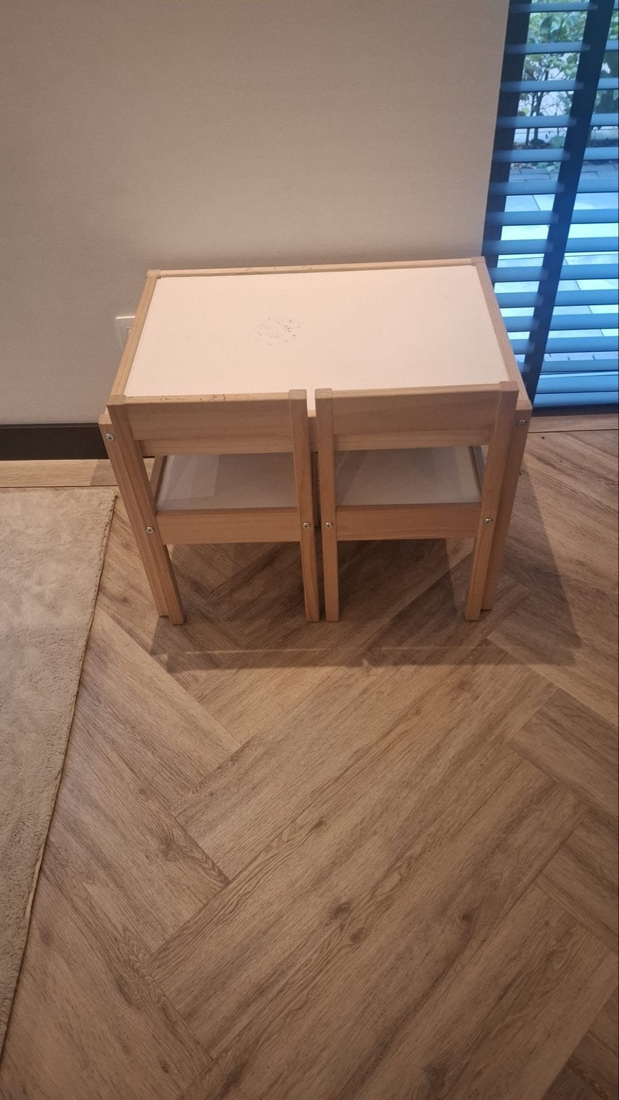 Kinder tafel met 2 stoeltjes, Ophalen, Gebruikt, Tafel(s) en Stoel(en)