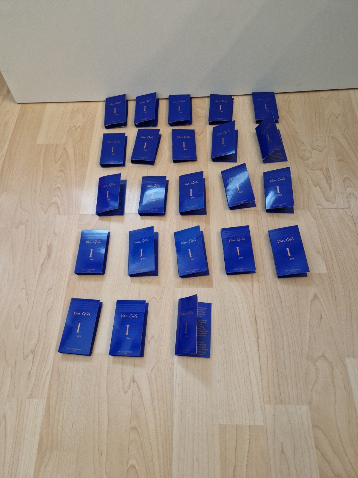 Van Gils I Dare Eau de Toilette 1.5ml samples (23 stuks), Ophalen of Verzenden, Nieuw