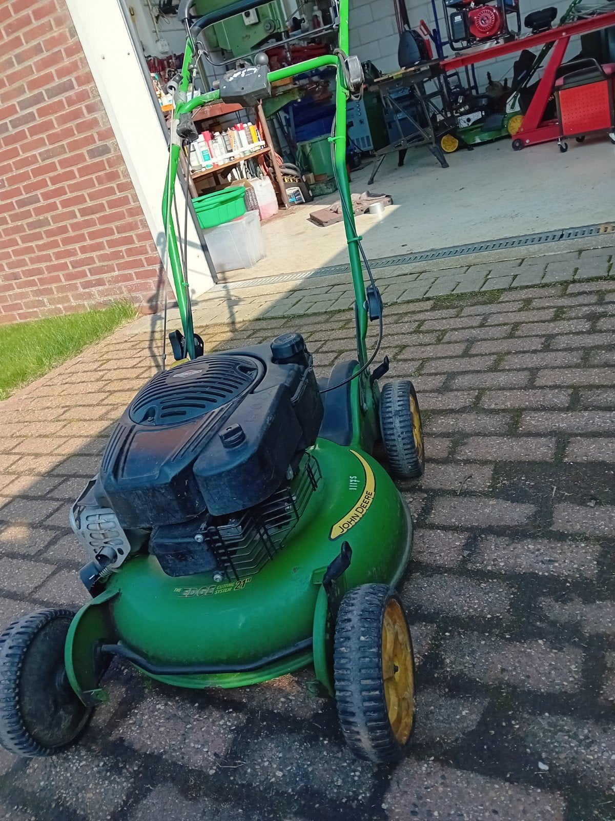 John Deere 11175 Benzine Grasmaaier - Gebruikt, Cirkelmaaier, Gebruikt, 40 t/m 49 cm, Ophalen