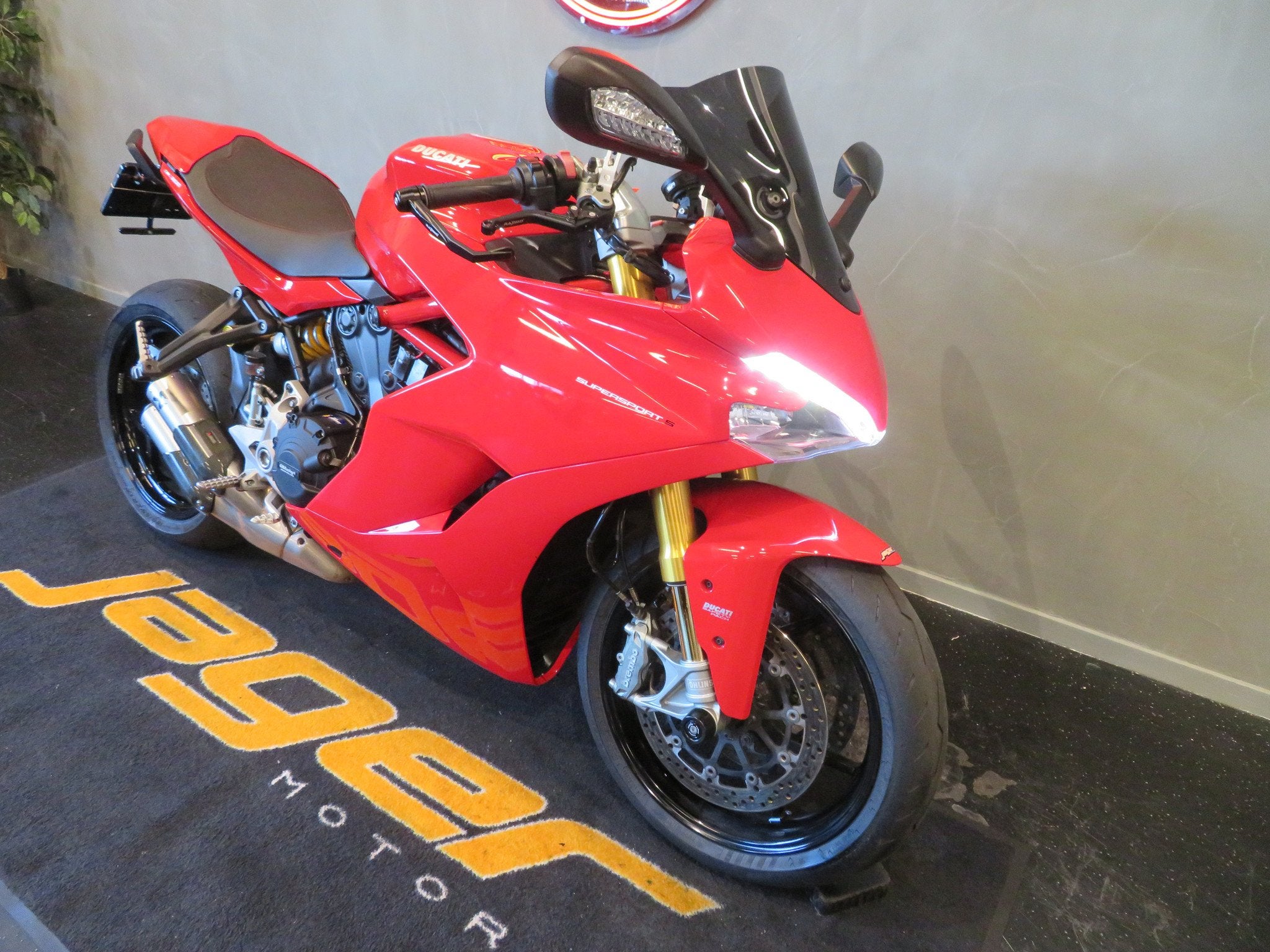 Ducati SUPERSPORT 939 S ABS AKRA HISTORIE (bj 2019), Bedrijf, 939 cc, Sport