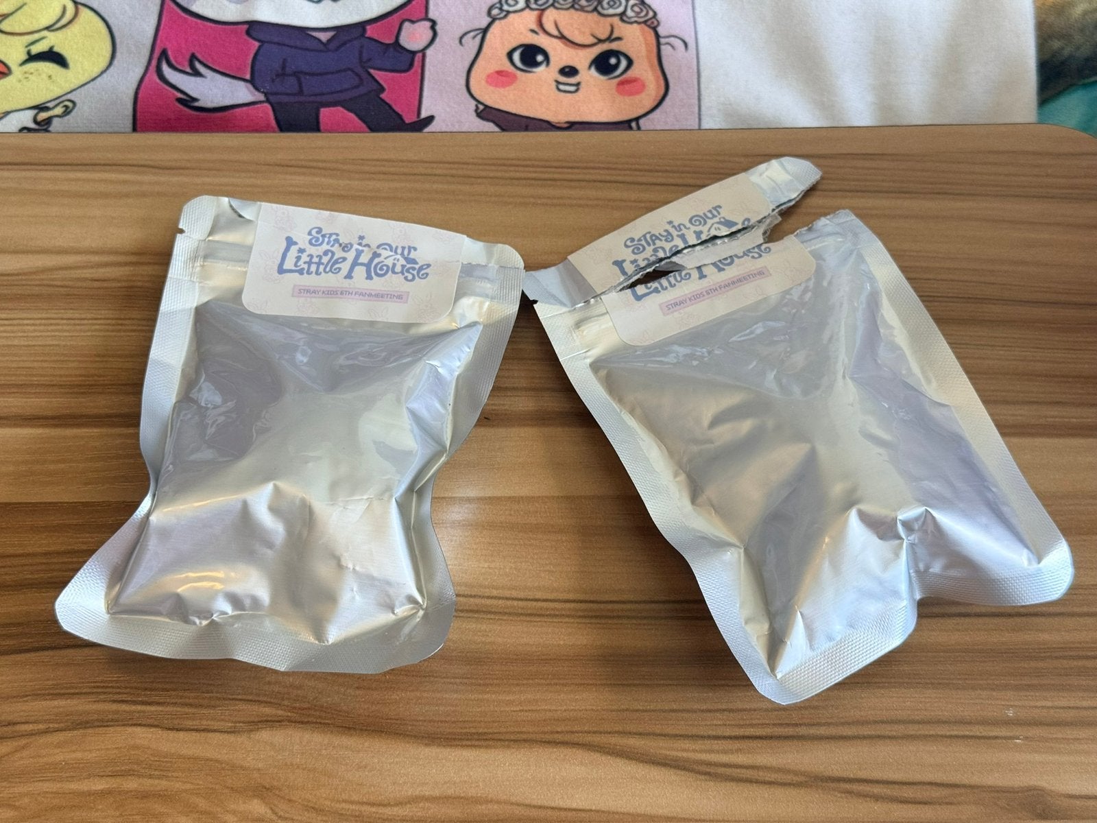 Stray Kids skzoo secret plush micro BbokAri, Ophalen of Verzenden, Zo goed als nieuw, Foto of Kaart