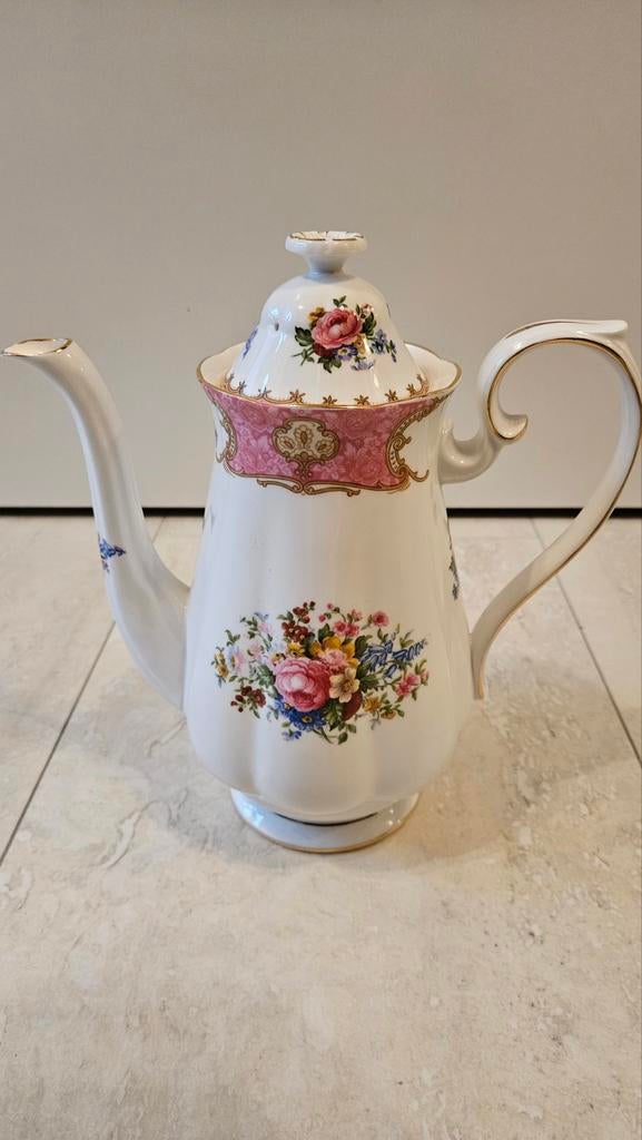 Royal Albert Lady Carlyle koffiepot koffiekan, Ophalen of Verzenden