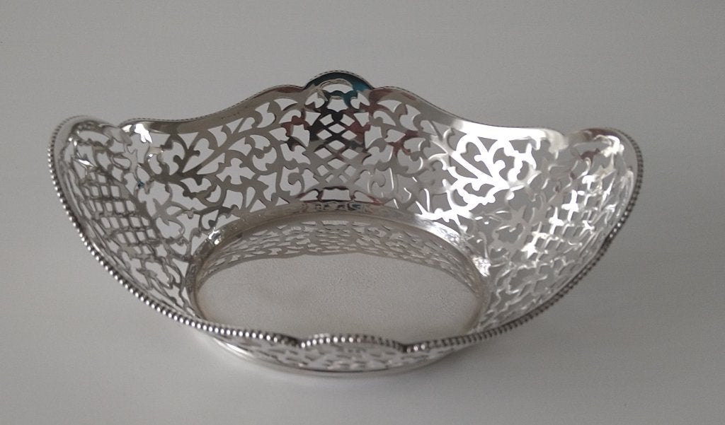 zilveren bonbonmand, Antiek en Kunst, Ophalen of Verzenden, Zilver
